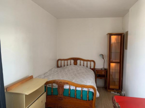 Une chambre simple confortable avec accès direct Aéroport d'Orly